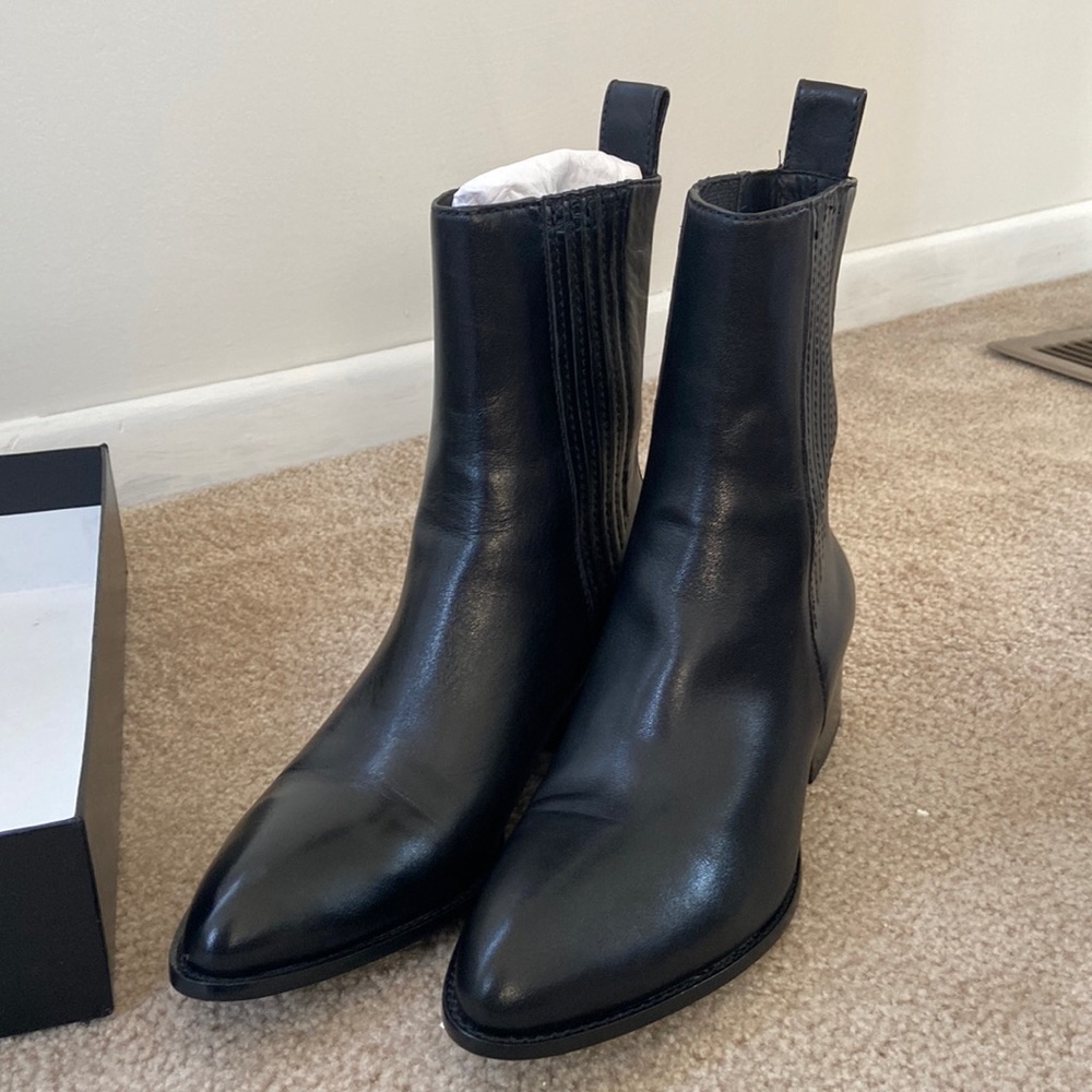 Alexander wang anouck boots size 38.5 like new